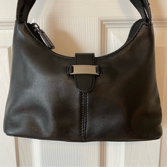 Kenneth Cole New York   black soft leather purse - Picture 3 of 11